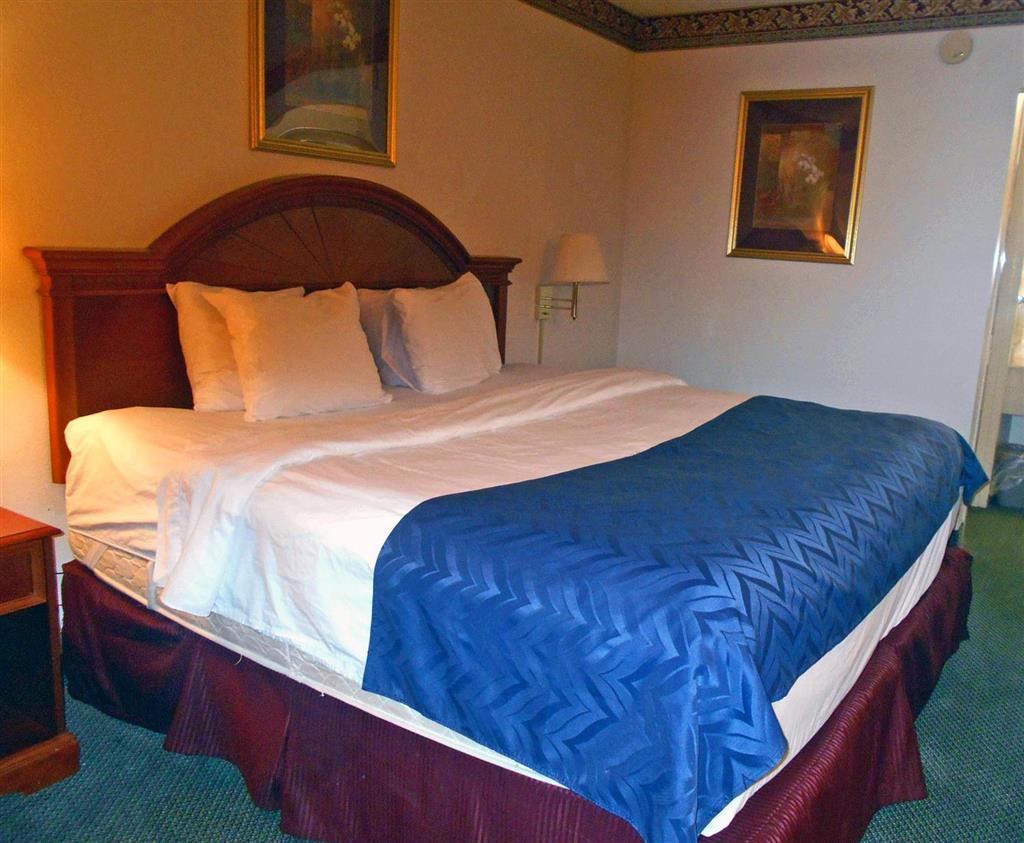 Motel 6 Вейкросс Номер фото