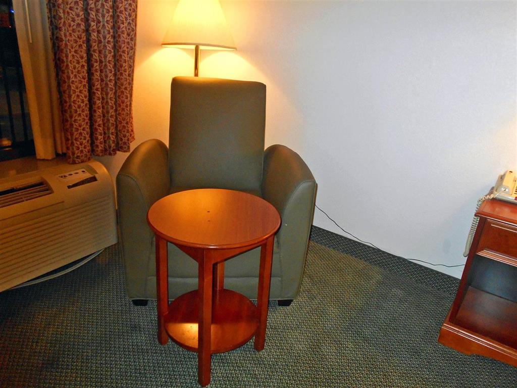 Motel 6 Вейкросс Номер фото