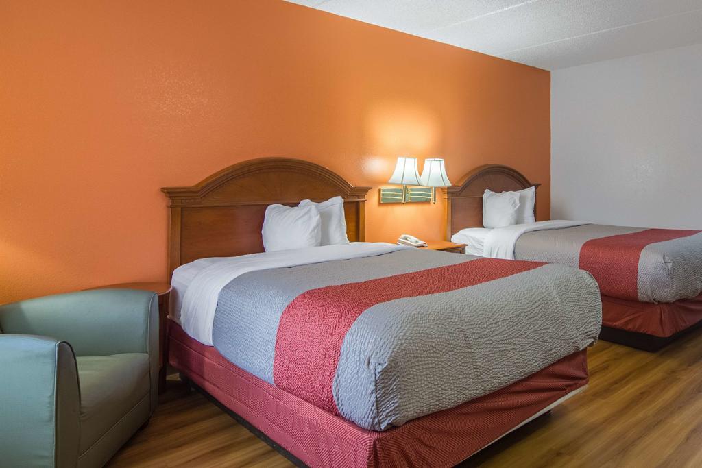 Motel 6 Вейкросс Екстер'єр фото